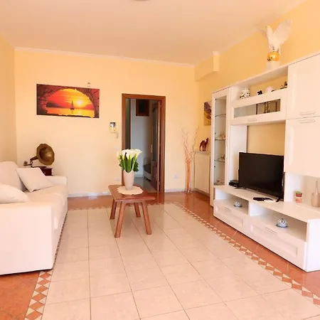 La Grazia Di Toto - De Vivo Realty