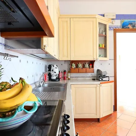 La Grazia Di Toto - De Vivo Realty